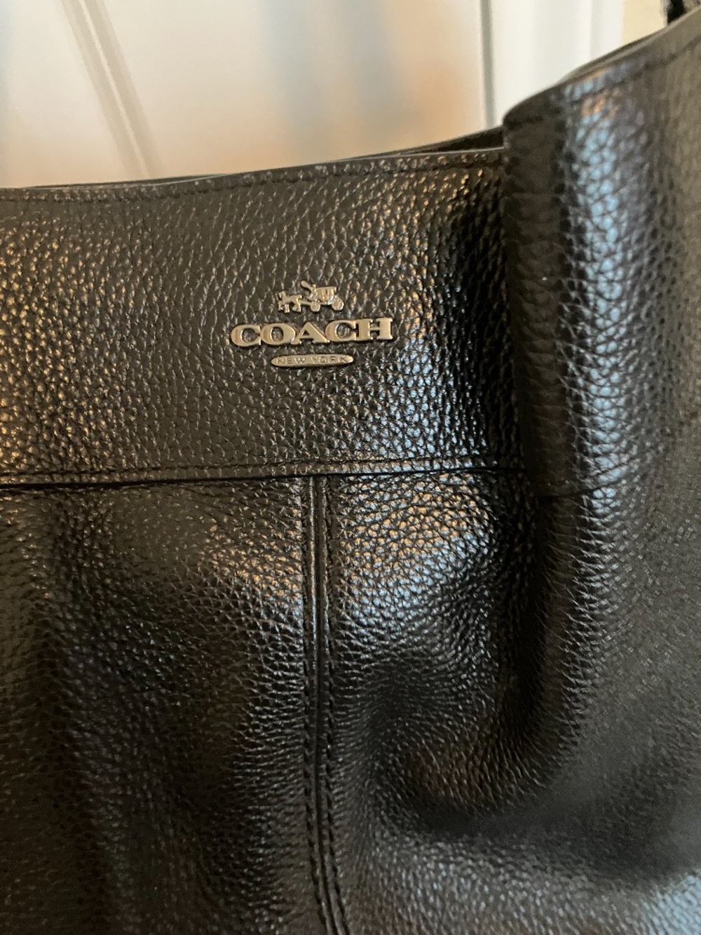 Coach Black Leather Shoulder Bag with Cream Snakeskin EUC - Picture 3 of 4
